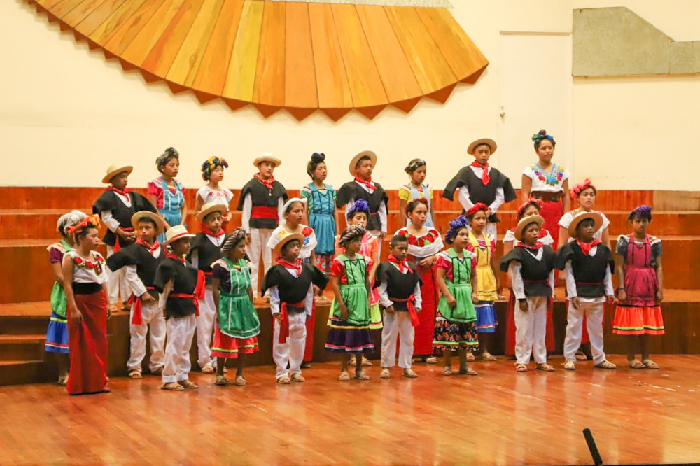 Actividad Cultural Comunitaria: Concierto en el Festival de la Radio Xuxepil